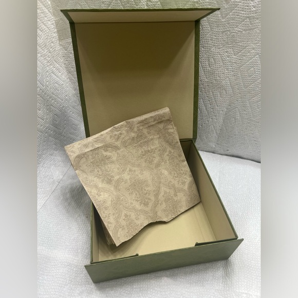 GUCCI MAGNETIC BOX - Picture 3 of 7